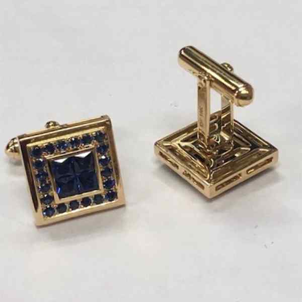 Thumbnail image Custom-Cufflink.jpg