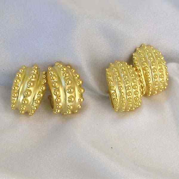 Thumbnail image E-382.jpg