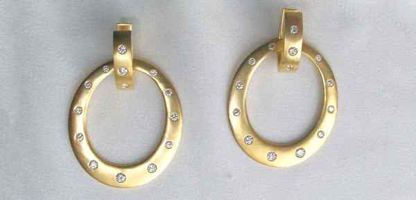 Thumbnail image E-390.jpg