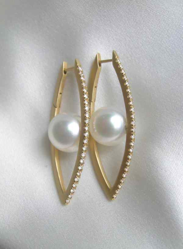 Thumbnail image E-545.jpg