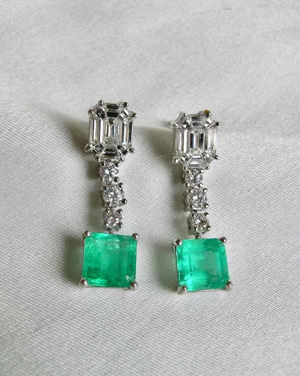 Thumbnail image E-571.jpg