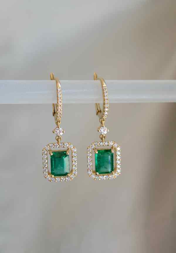 Thumbnail image E-590.jpg