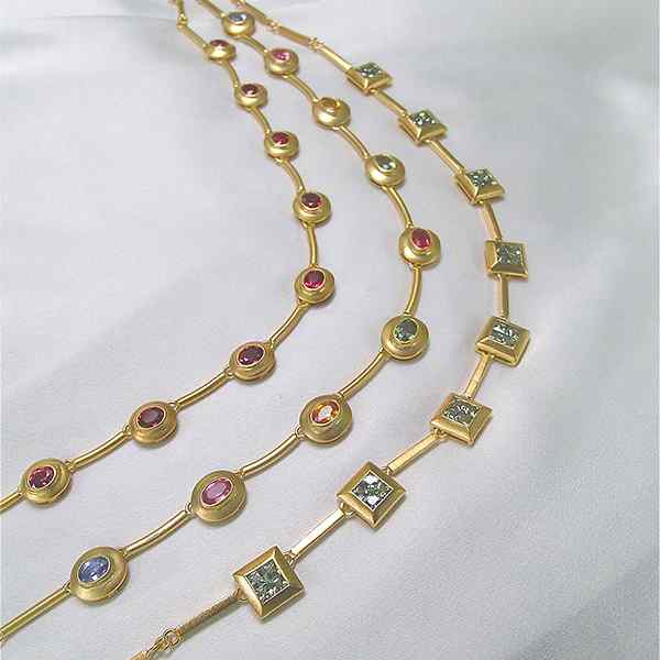 Thumbnail image N-384.jpg